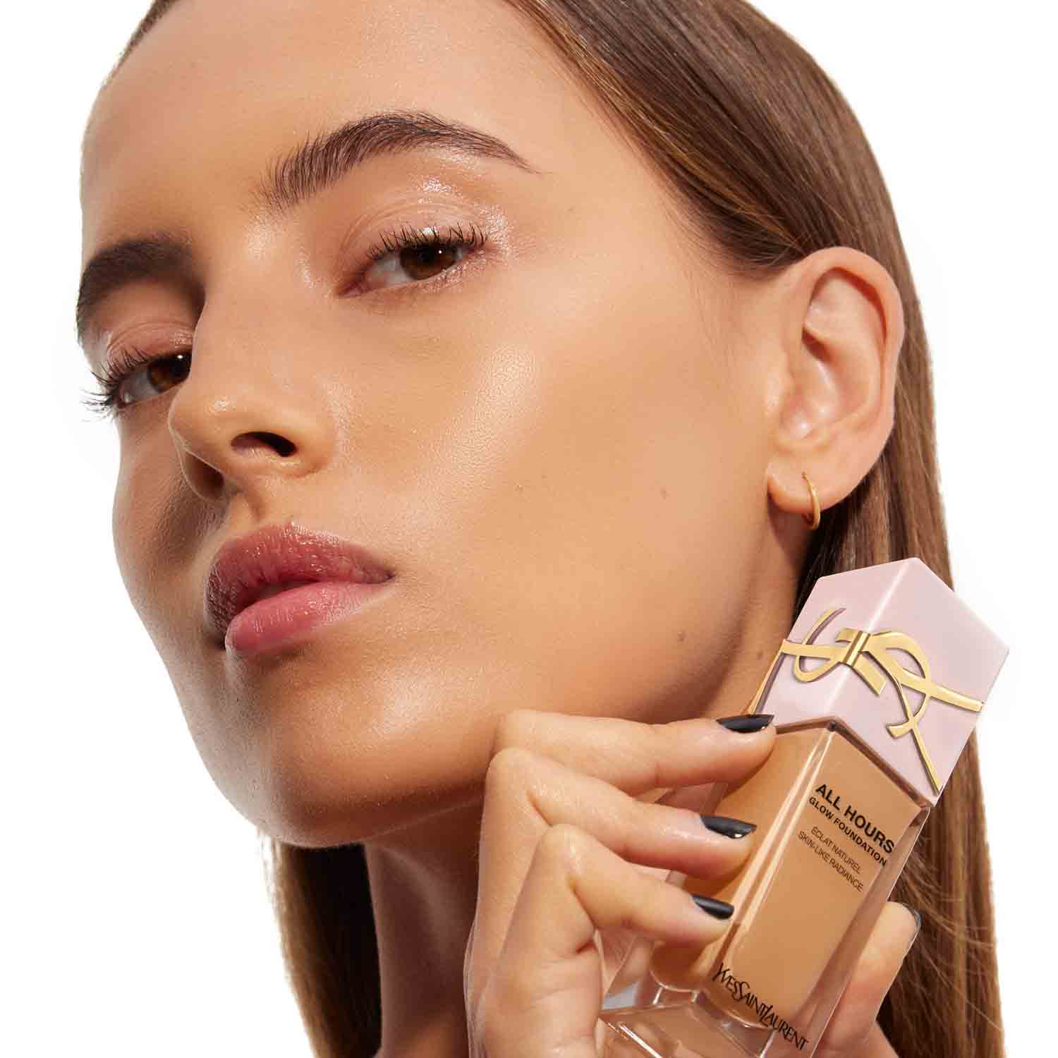 ALL HOURS GLOW FOUNDATION (BASE DE MAQUILLAJE)